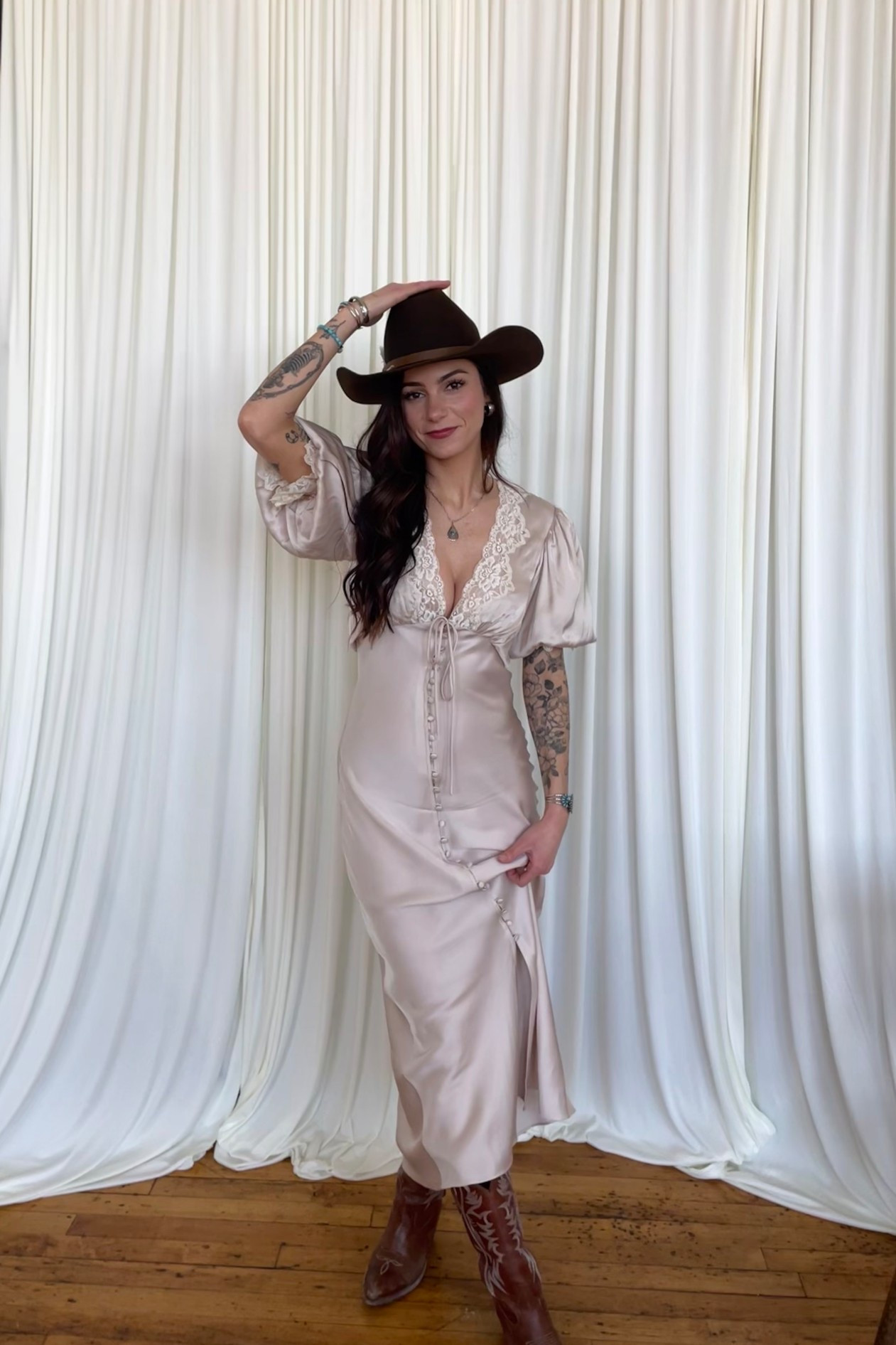 Hat: Cofer Hat co similar linked

#LTKWedding #LTKValentine #LTKSeasonal