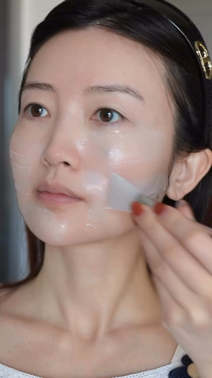 OMG Glassskin🥳🥳🥳 Corsx PNRN Mask😇
#glassskin #glowup #skincare #kbeauty #germany