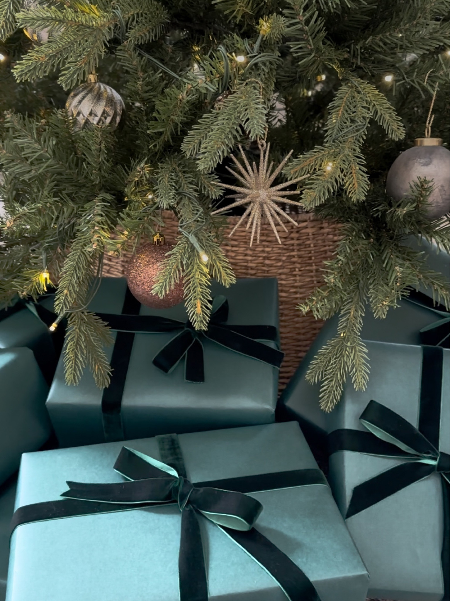 https://liketk.it/4pc6F

#LTKfindsunder50 #LTKhome #LTKHoliday