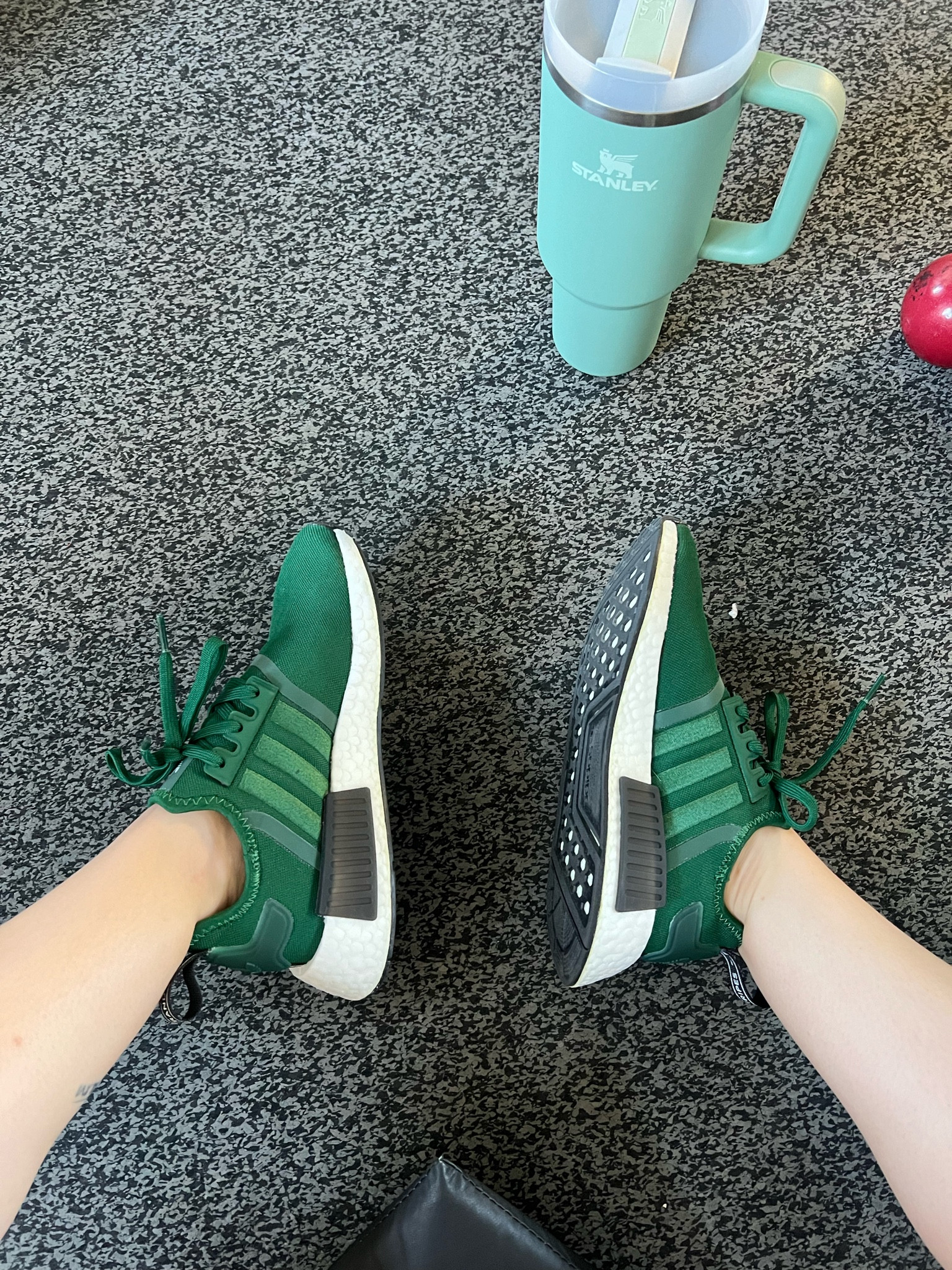 minha melhor aquisição dos últimos tempos 💚 adidas pra treino que saiu com 60% de desconto! o tamanho é usual ☺️ 

#LTKbrasil #LTKsalealert