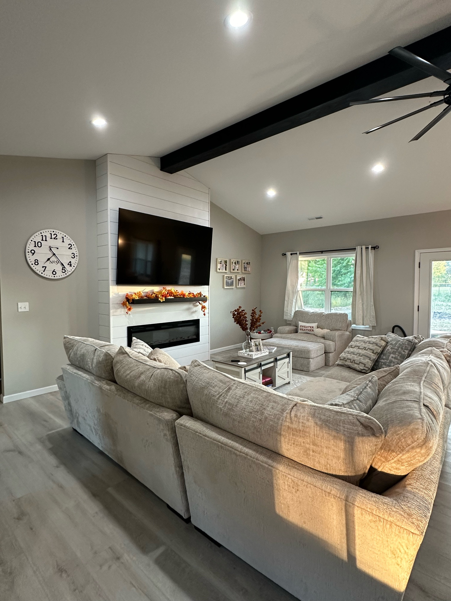 Living room decor #ltkhome #homedecor #falldecor 