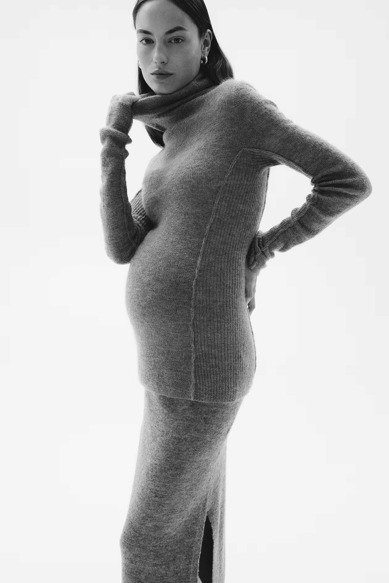 MAMA Knitted skirt | H&M (UK, MY, IN, SG, PH, TW, HK)