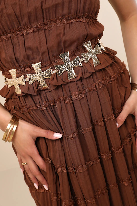 Jayanta Gold Textured Cross Belt | Lulus