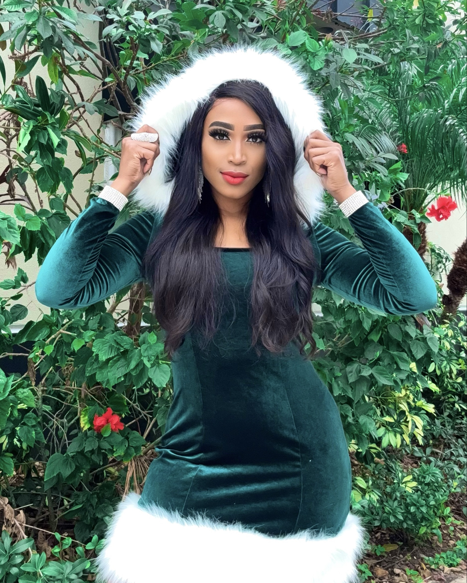 Mrs. Claus outfit Inspo, round 2 💚 Are we vibing with the green? 😍 

#LTKFindsUnder100 #LTKStyleTip #LTKSeasonal