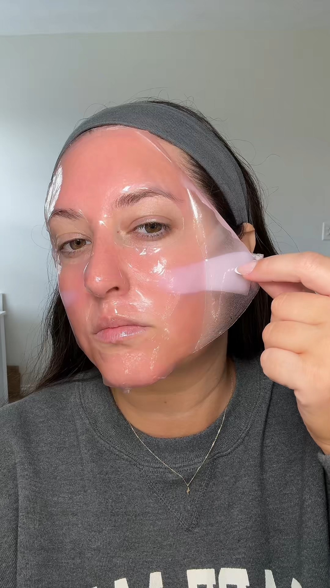 Okay, I fear the salmon DNA/PDRN is well worth the hype. Giving me the glass skin of my dreams. 

I’ve also linked the regular collagen masks I use in case you’re not into the PDRN side.. 

#skincareroutine #glassskin #medicube

#LTKBeauty #LTKFindsUnder50