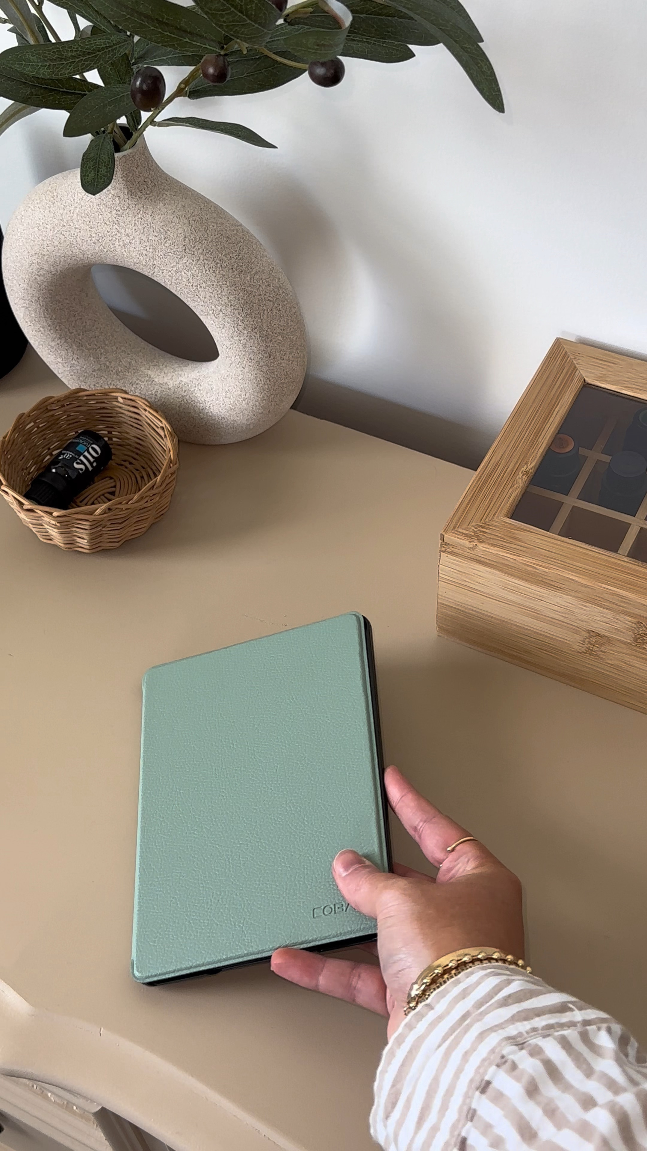 Kindle must have!! #amazonfinds #amazon #kindle #kindlemusthaves

#LTKGiftGuide #LTKfindsunder100 #LTKVideo
