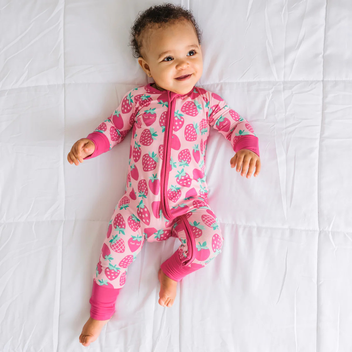 Sweet Strawberries Zippy | Little Sleepies