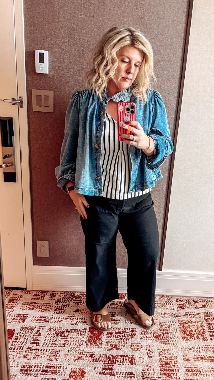 Jacket, pants and shoes 🖤

#LTKootd #LTKdayinmylife #LTKmomlife