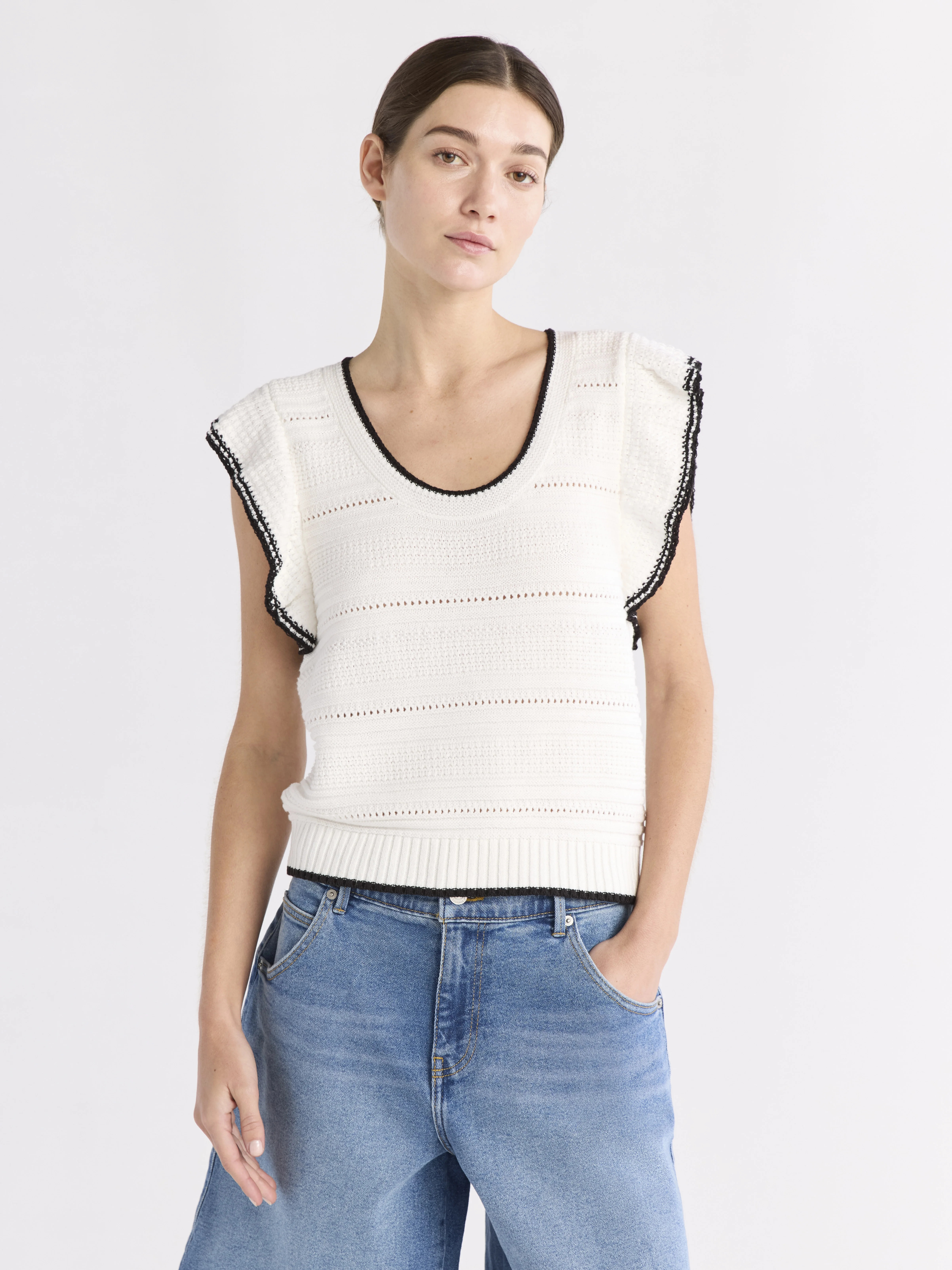 Free Assembly Women's and Women's Plus Size Pointelle Sweater Tank Top with Flutter Sleeves, Ligh... | Walmart (US)