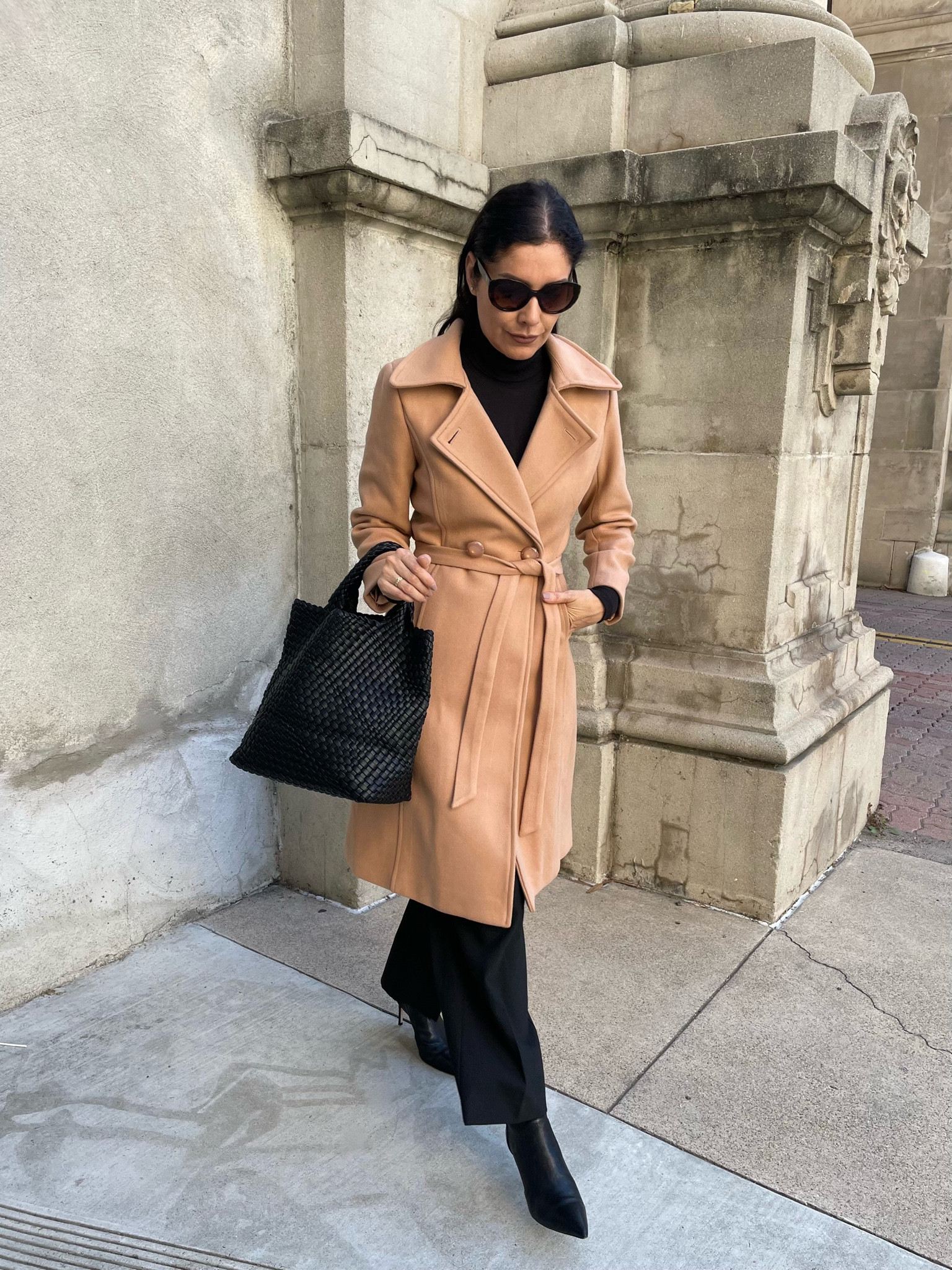 Sweater weather, coats, amazon coat, camel coat 🧥 
Winter outfit idea
Fall outfit
Camel Coat outfit
Black outfit
Black trousers 
Black amazon bag tote 

#LTKworkwear #LTKfindsunder100