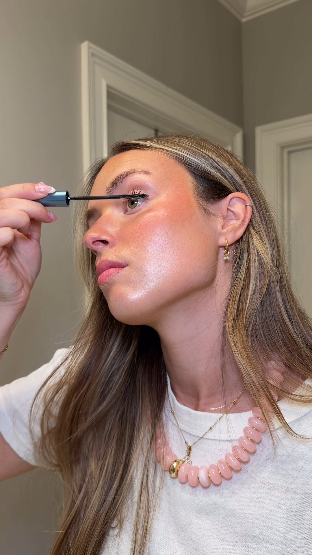 #ad #LOrealParisPartner Pool days 🤝 lashes that actually stay put. ☀️💦 I've been reaching for the L'Oréal Paris Telescopic Waterproof Mascara from @Target all summer because it gives me length without clumps and lasts through the heat. I've linked it in my @Shop.LTK so you can shop it there! ✨
@lorealparis @target @targetstyle
#targetpartner #LOrealParisMakeup #liketkit

#LTKgrwm #LTKBeauty #LTKdayinmylife