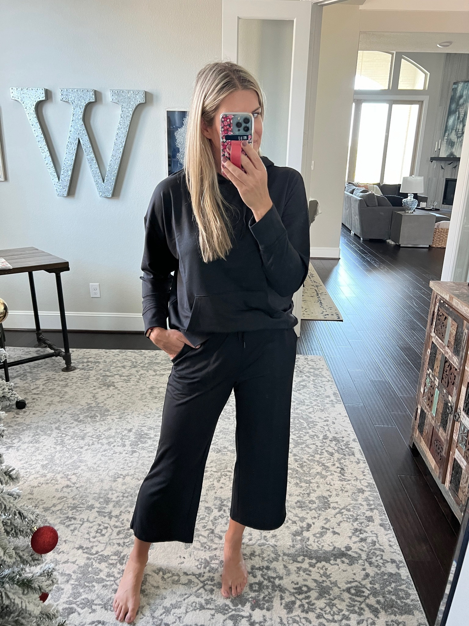 Comfy loungewear look Fashion blog fashion blogger fashion finds fashion favorites cozy loungewear cozy lounge set women’s fashion style guide style tip what I wore women’s loungewear trendy loungewear trendy sweater set women’s sweater set women’s fashion deals #liketkit


#LTKU #LTKstyletip #LTKtravel