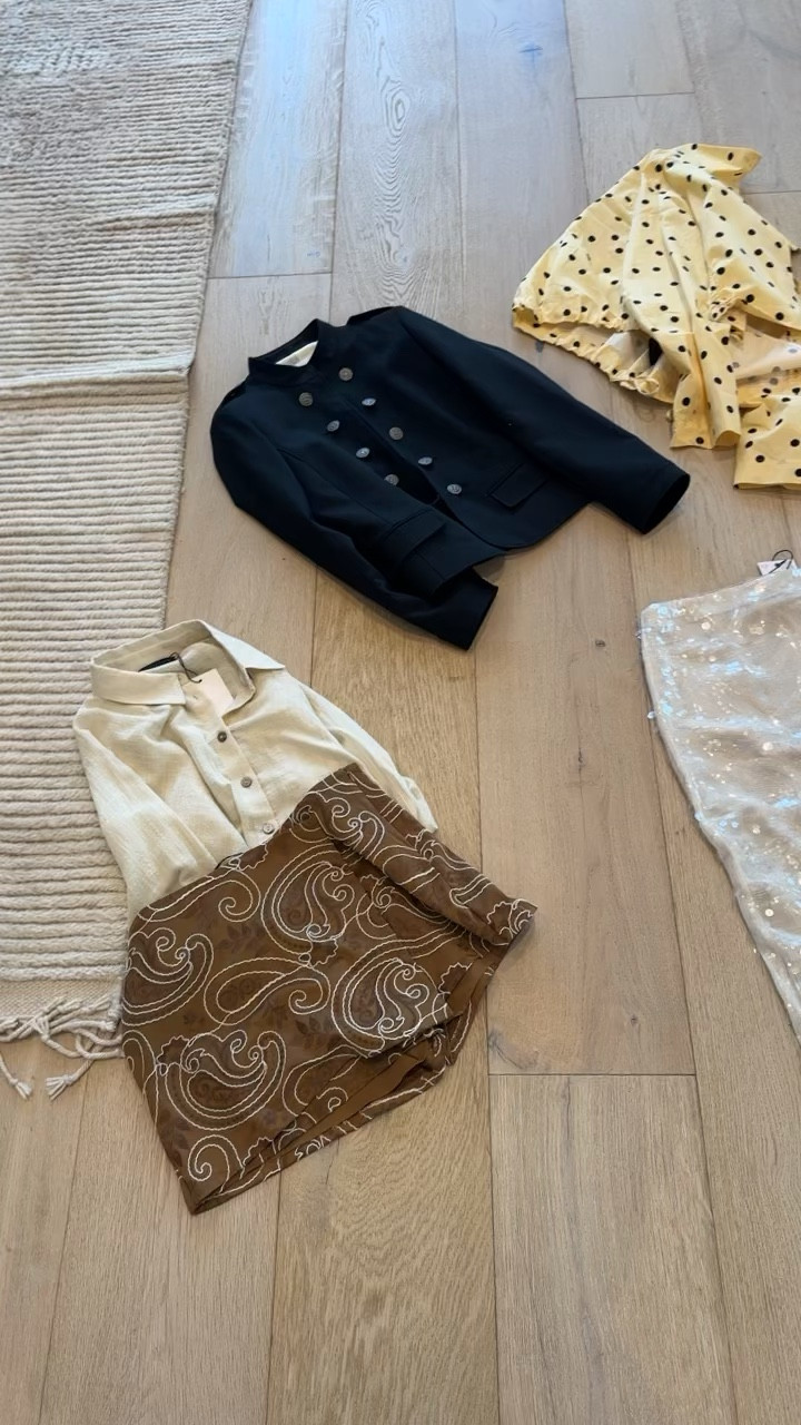 Peek behind the curtain of how I style my outfits for a reel 🥰🥰🥰 #zara 