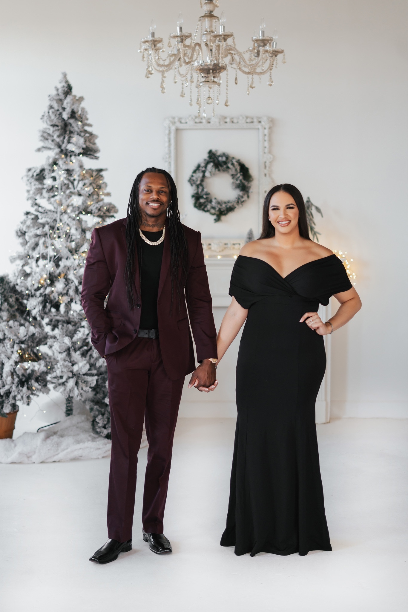Family Photos for Christmas/Holidays 

Formal Dresses 
Dresses for Curvy Women 
Black Tie Event Outfits 
Black Gown 
Off the Shoulder Black Dress 
Dresses for Tall Women 
Plus Size Dresses 
Formal Pictures 
Men’s Tuxedos 
Men’s Formalwear 
Glam Makeup 
Natural Makeup Looks 
Makeup Tips 
Bronzey Makeup 
Best Foundation 
Glowy Foundation 
Natural Foundation 
Amazon Fashion 
Amazon Dresses 
Wedding Guest Dresses 

#LTKcurves #LTKwedding #LTKfamily