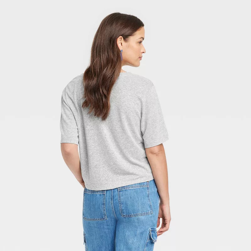 Women's Linen Boxy V-Neck Short-Sleeve T-Shirt - Universal Thread™ | Target