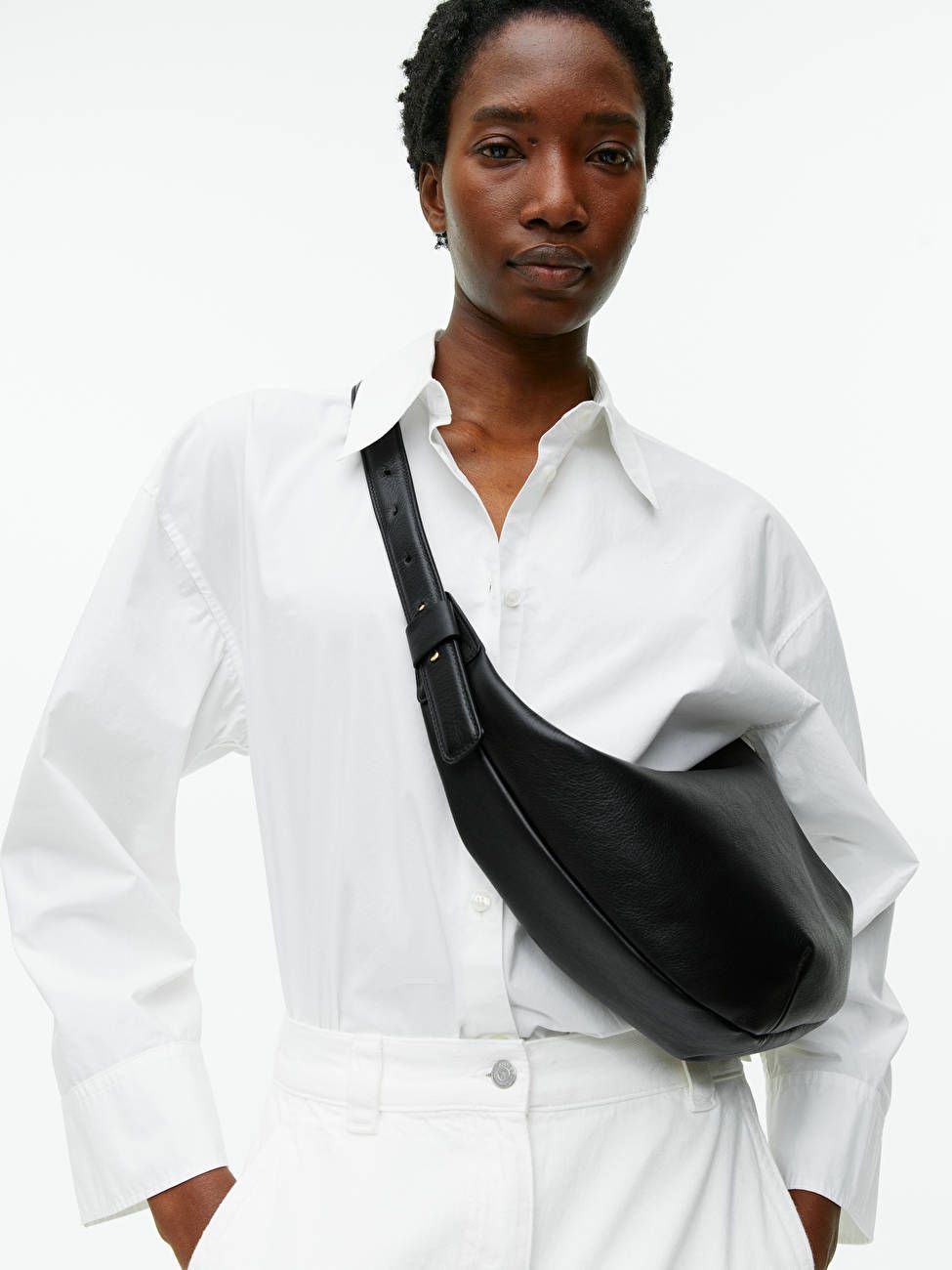 Curved Leather Bag | ARKET (US&UK)