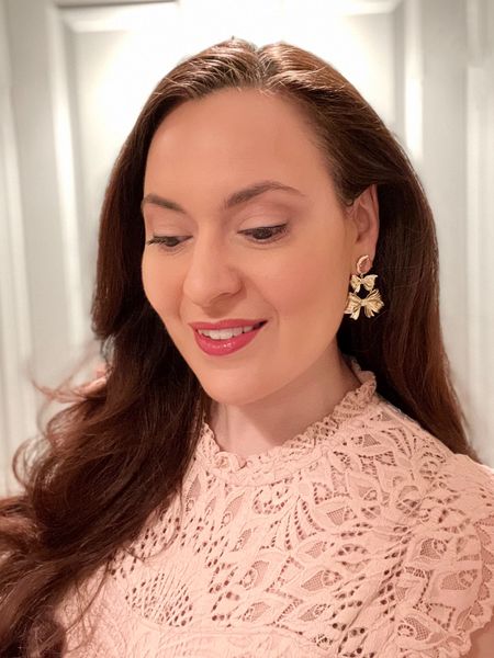 How fun are these bow earrings from Kendra Scott X LoveShackFancy 🎀 If you missed out last week, there’s another chance to shop the collection April 24th at 9:00am central time  

#LTKstyletip