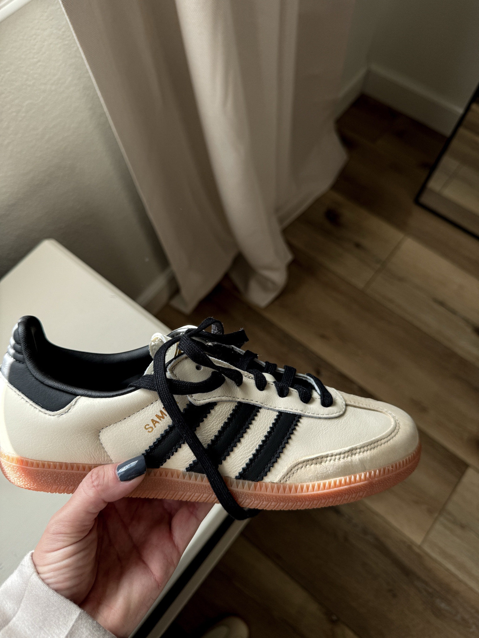 Sambas 🖤

#LTKShoeCrush #LTKGiftGuide #LTKFindsUnder100