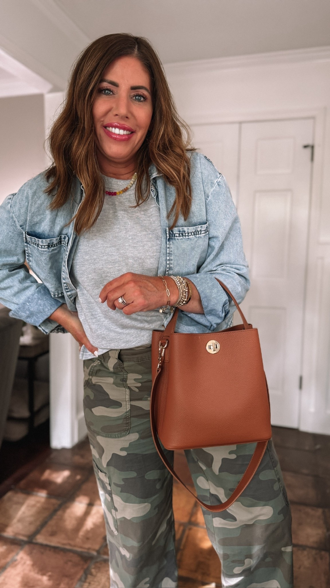 Easy way to style camo pants 👌🏼 @Aerie on sale 25% off

Over 40 style, casual style, spring outfits 2026


#LTKSaleAlert #LTKMidsize #LTKOver40