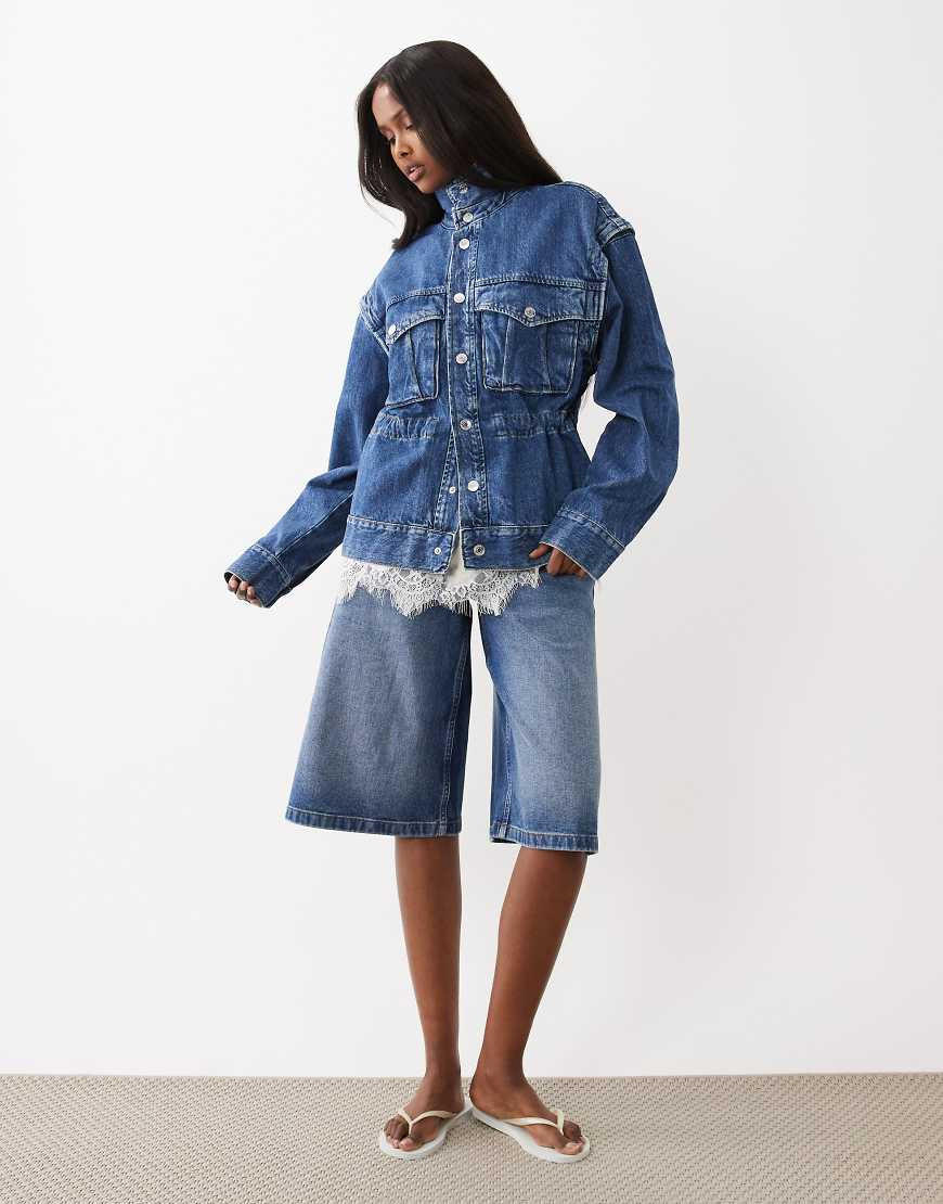 Gina Tricot - Denim cargojack met trekkoord in de taille in mid-wash blauw | ASOS (Global)