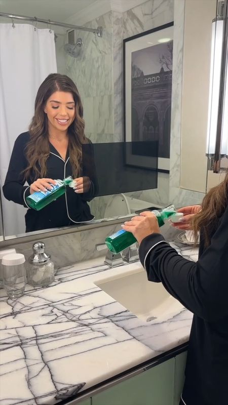 #ad @actoralcare helps to prevents cavities, strengthens teeth & freshens breath 🍃 Also, comes with an accurate dosing cup for the right dose every time ✨ Available now @target 🎯#target #targetpartner #StartACTing #Swish #Hygiene 
