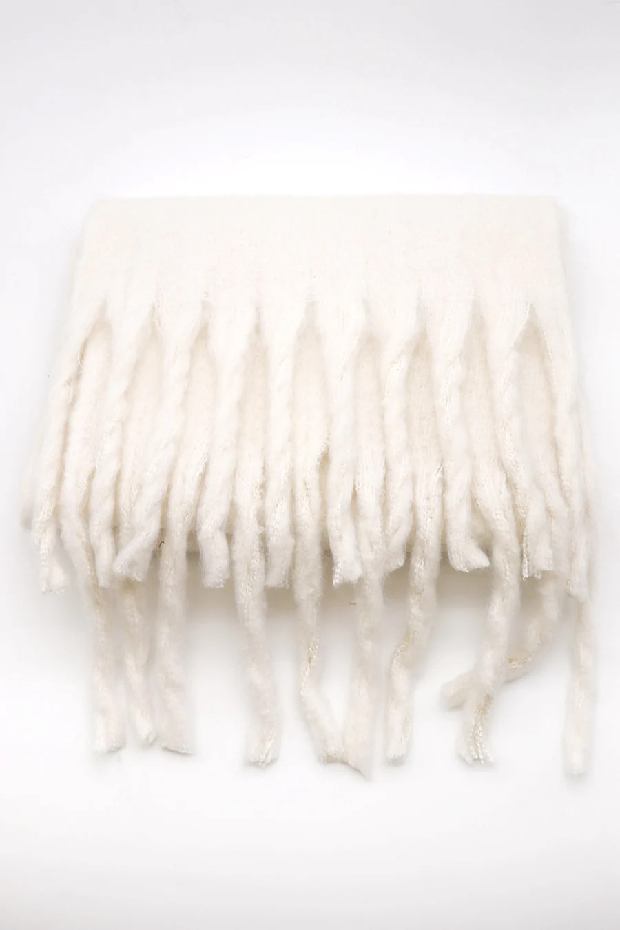 Miracle Fuzzy Scarf | Storets (Global)