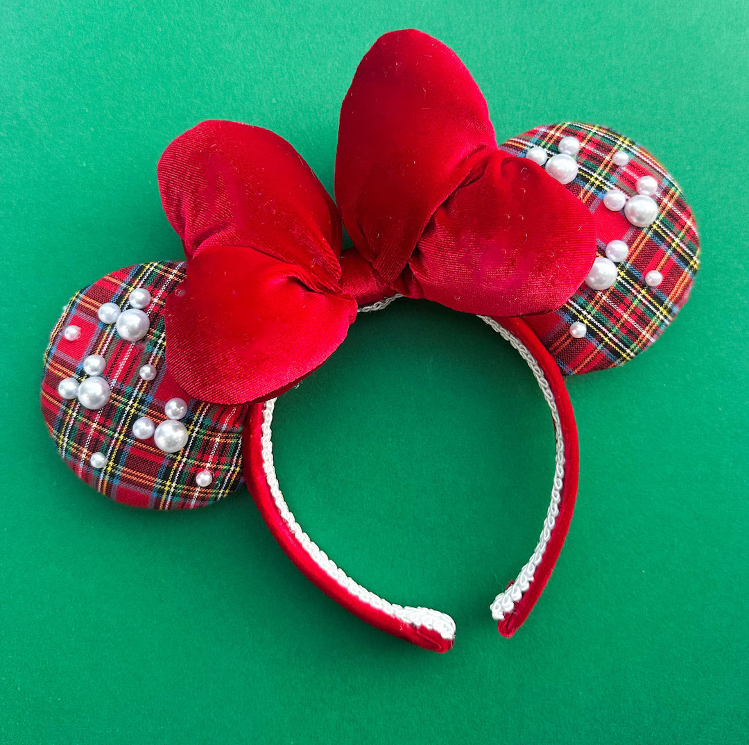 Plaid Pearl Christmas Minnie Ears - Etsy | Etsy (US)