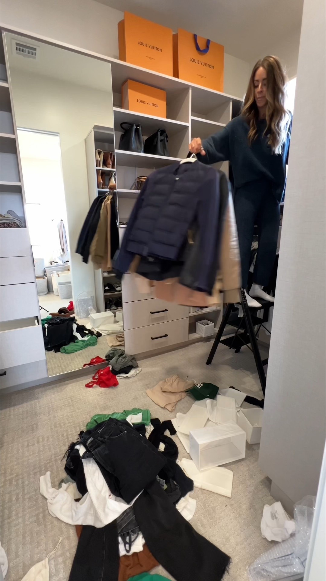 finally tackled my master closet! i’ve learned that when there’s too much stuff, my brain feels cluttered too. so i love a simple, organized space! 

Closet organization, closet, organizing, new year cleaning, organizers 

#LTKHome #LTKmomlife