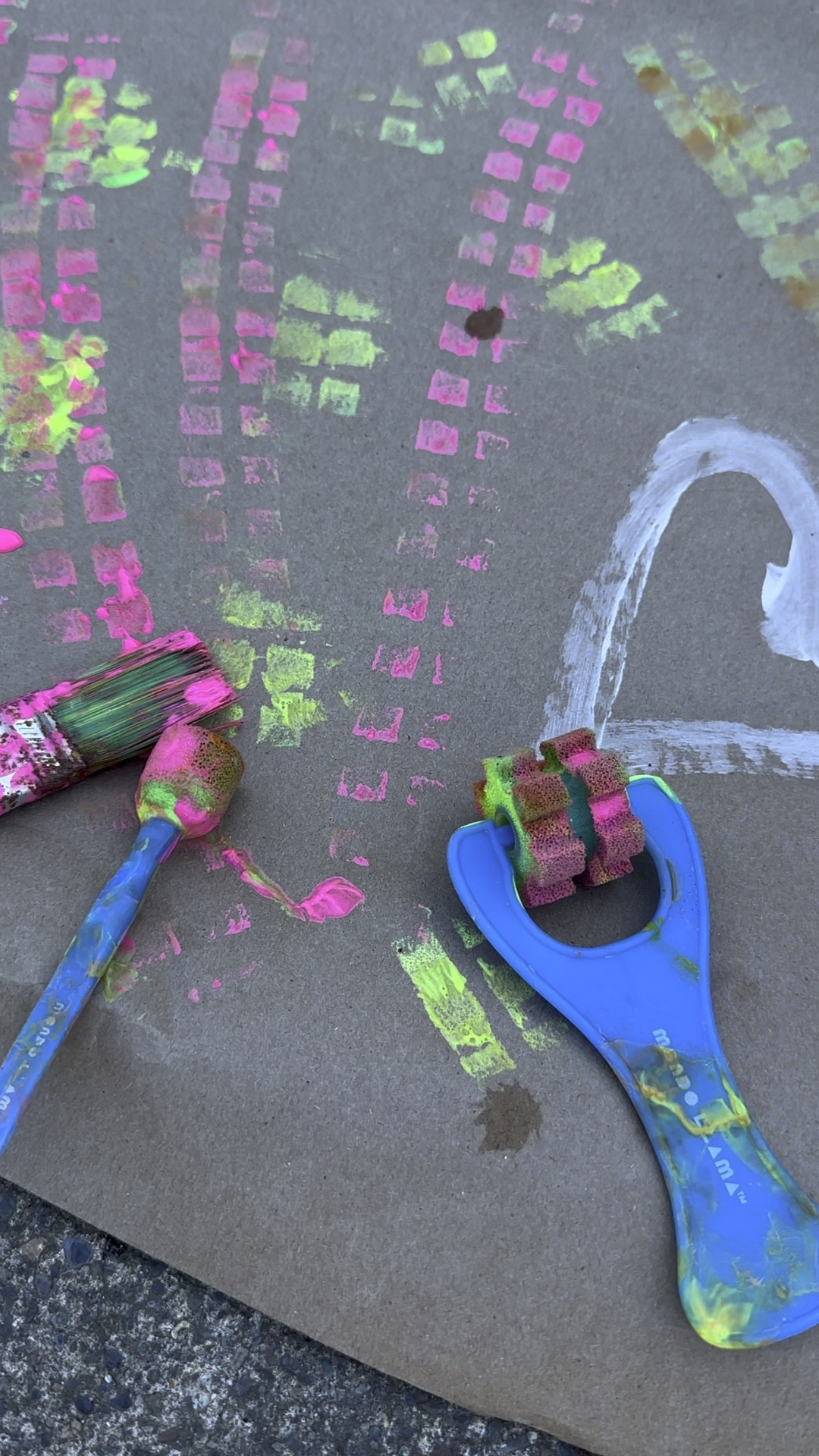 Favorite kid paint brush bundle! Only $5!! 



Toddler fun summer activities outside kids paint creative art supplies craft kids 

#LTKFamily #LTKFindsUnder100 #LTKKids