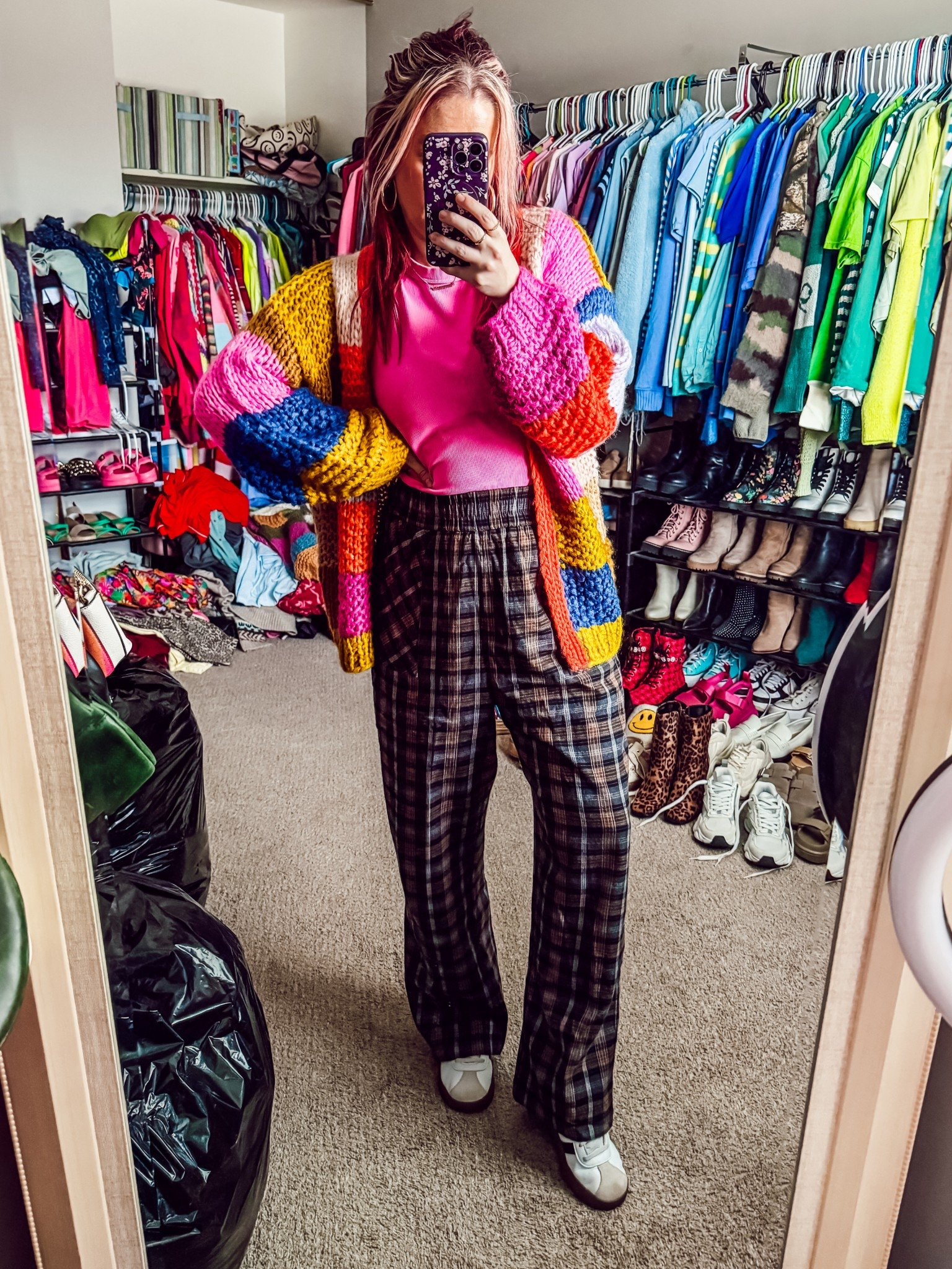 Yesterdays ootd 
Tee - medium - old navy 
Cardigan - small - pink Lily 
Pants - medium - natural life 
Shoes - adidas 
Earrings - Amazon 
Hair clip - Maurice’s 

#LTKootd #LTKSeasonal #LTKPetite