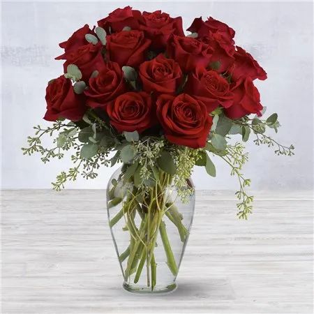 A Dozen Red Roses Always on My Mind | GourmetGiftBaskets.com