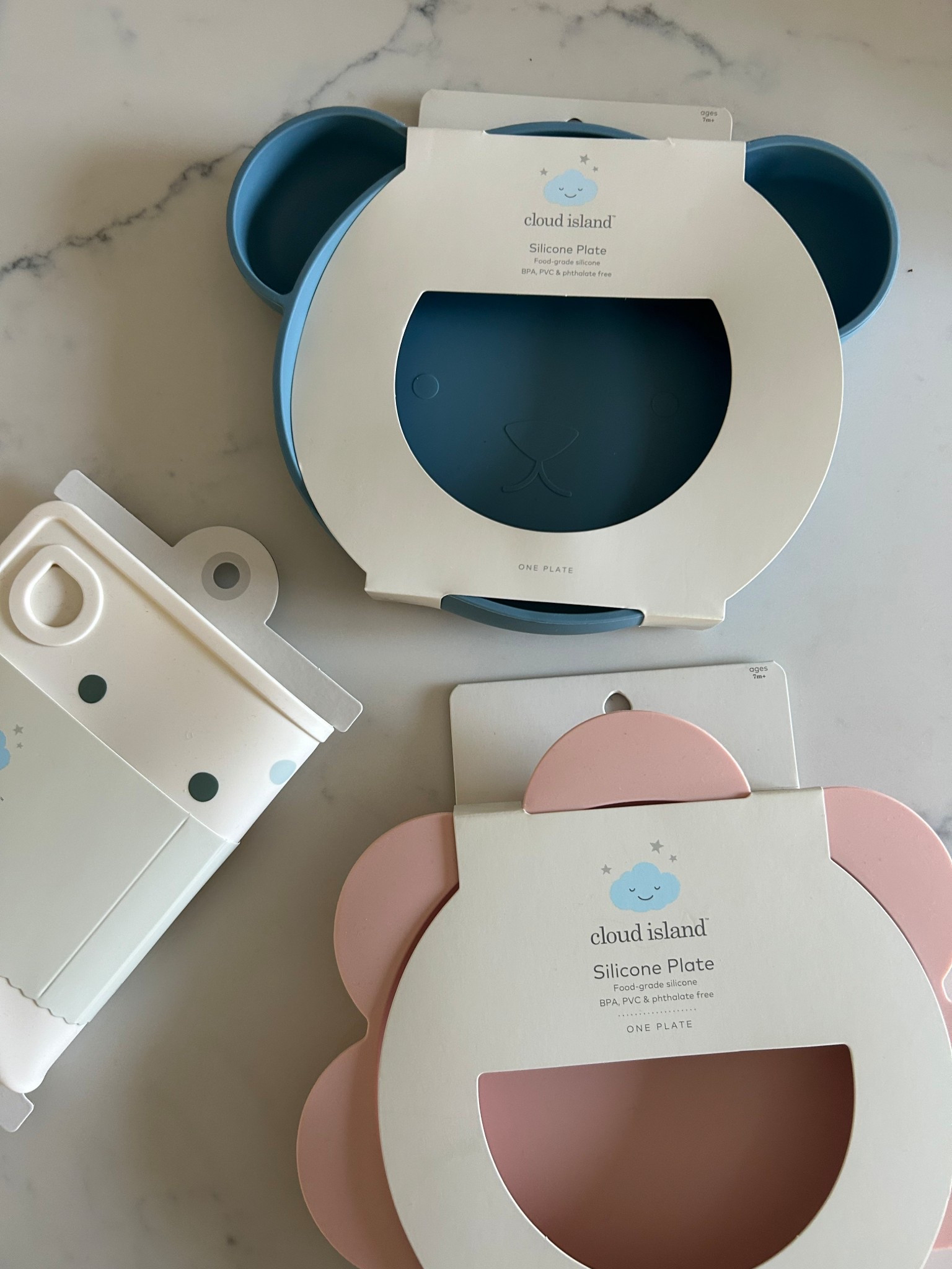 Picked up these adorable silicone plates to make my lunch lady life a little more glamorous 

#LTKKids #LTKFamily #LTKBaby