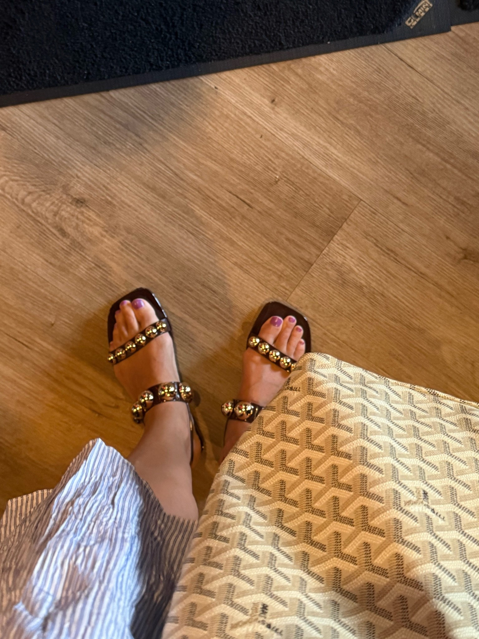 Most comfortable jelly sandals! They come in a few colors and are honestly so much fun to wear. Truly affordable too!!

#LTKootd #LTKSeasonal #LTKdayinmylife