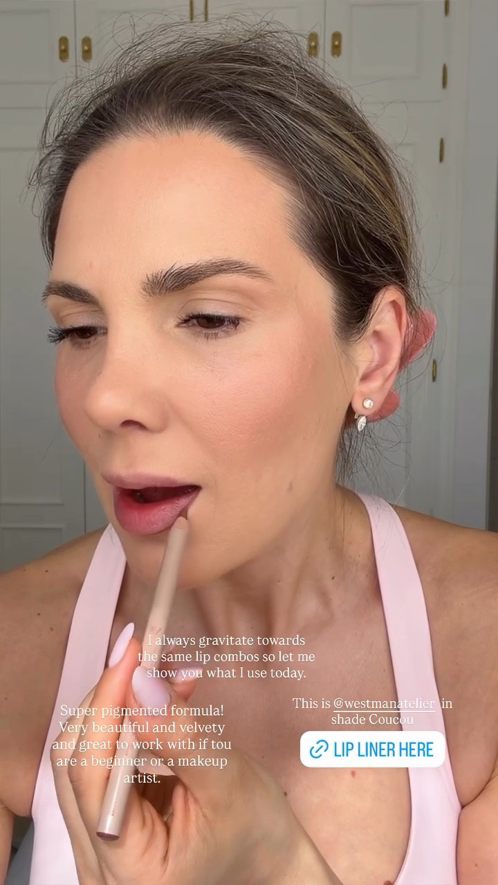 I always gravitate towards the same lip combos so let me show you what I use today. This is @westmanatelier  in shade Coucou Super pigmented formula! Very beautiful and velvety and great to work with if tou are a beginner or a makeup artist.