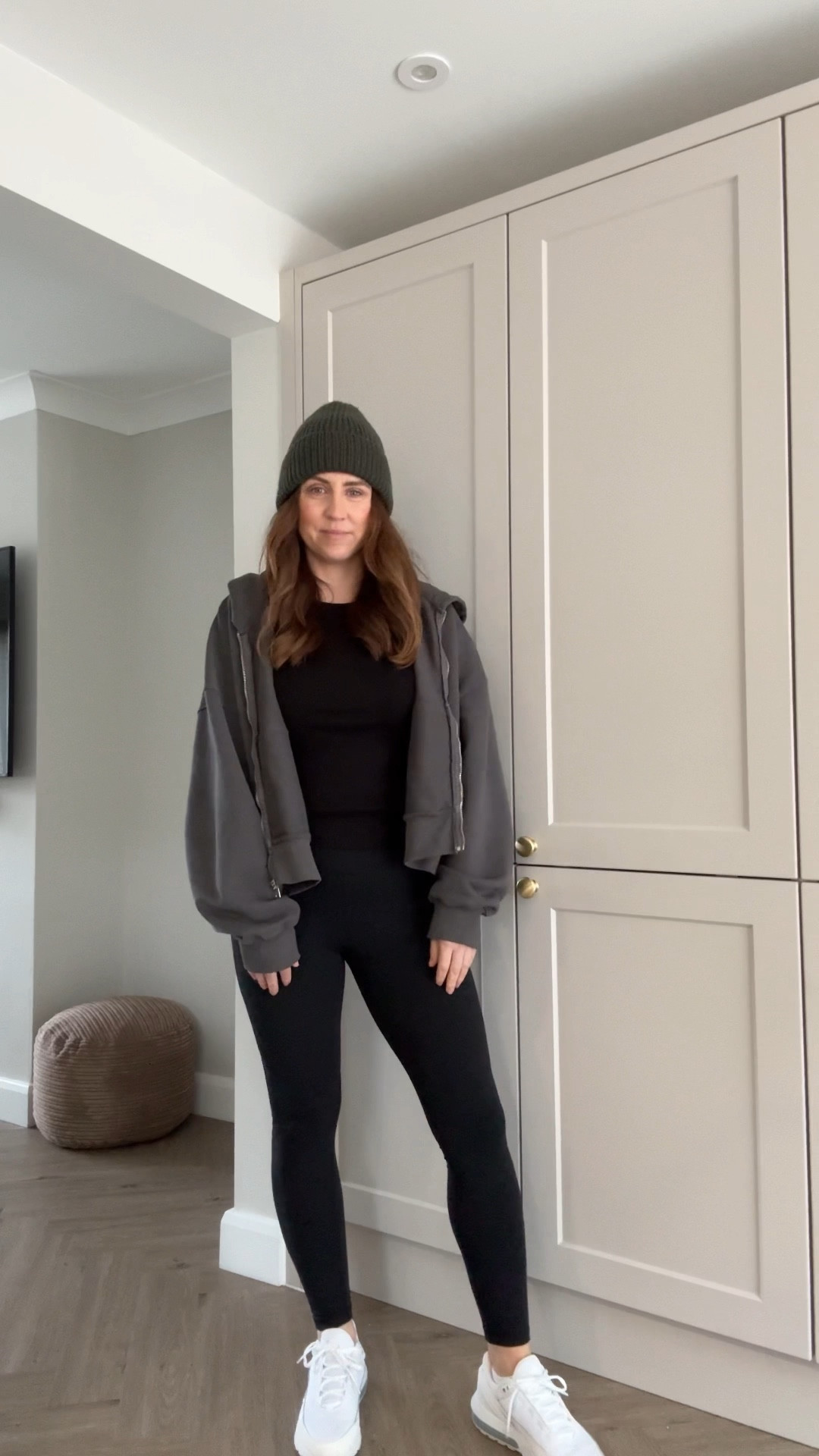 Black legging outfit 