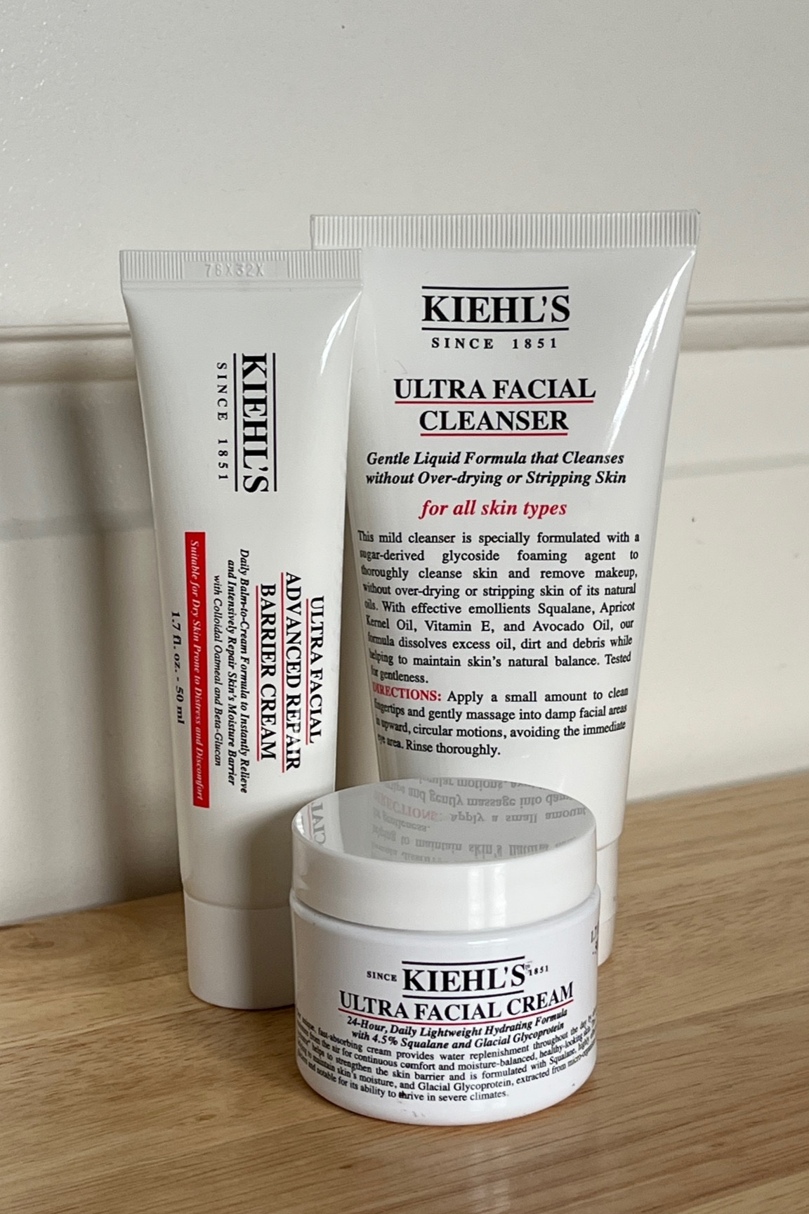 Kiehl’s Everyday Skincare Essentials for normal, dry, combination, and oily skin type 🤍
#skincare #gentleskincare #amskincare #pmskincare  