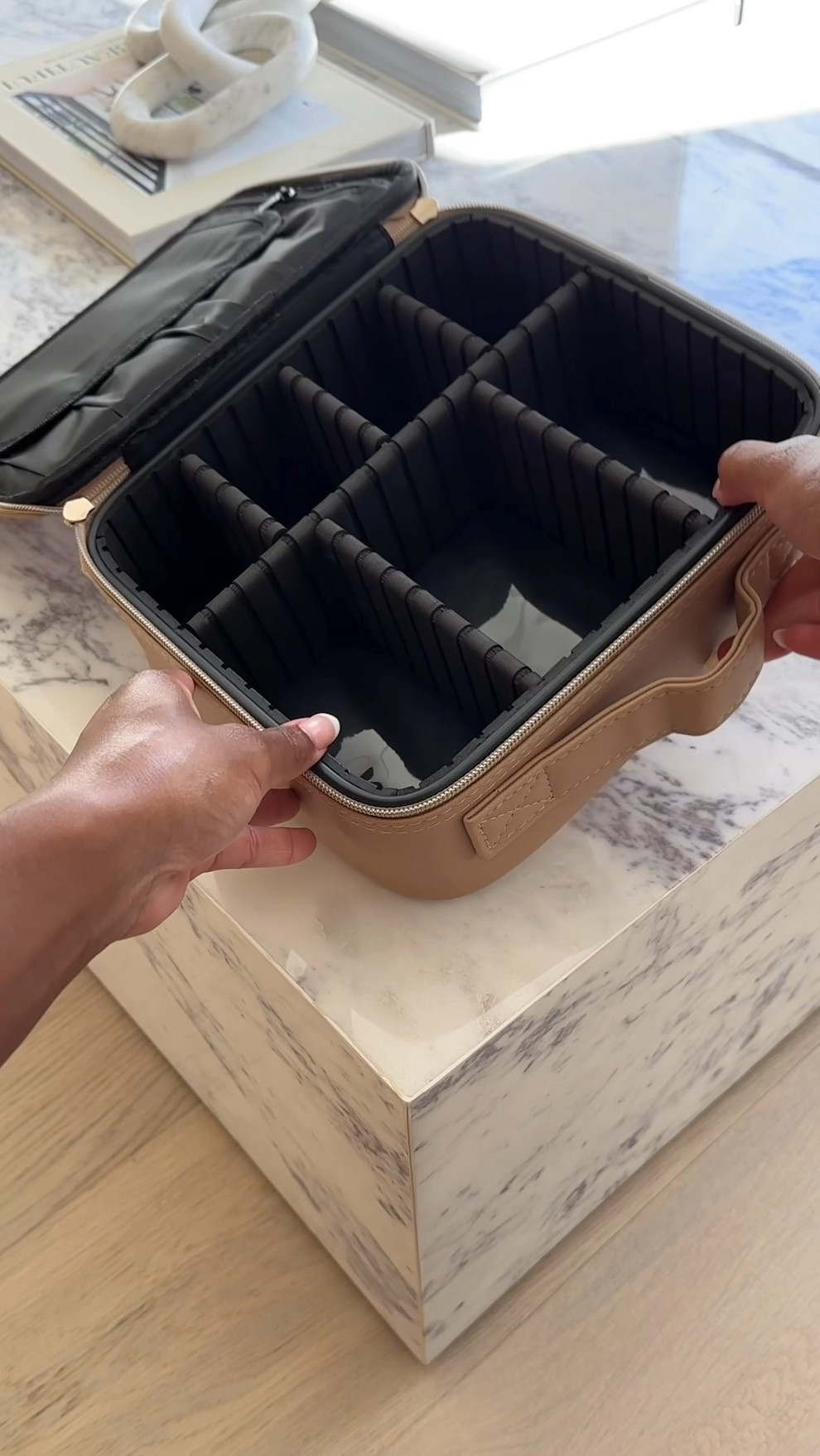 Amazon makeup bag! This is the one I’ve used consistently these past few years. Perfect to travel with. Just ordered a new one! 

Makeup case, cosmetic organizer, travel essentials

#LTKbeauty #LTKtravel #LTKVideo