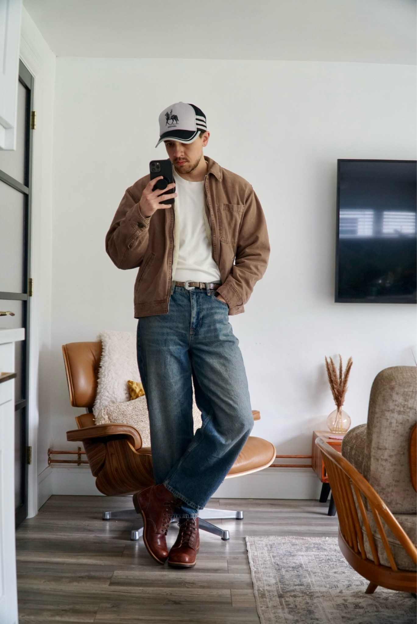 Some of my favourite Fall transitional pieces from @urbanoutfitterseu
