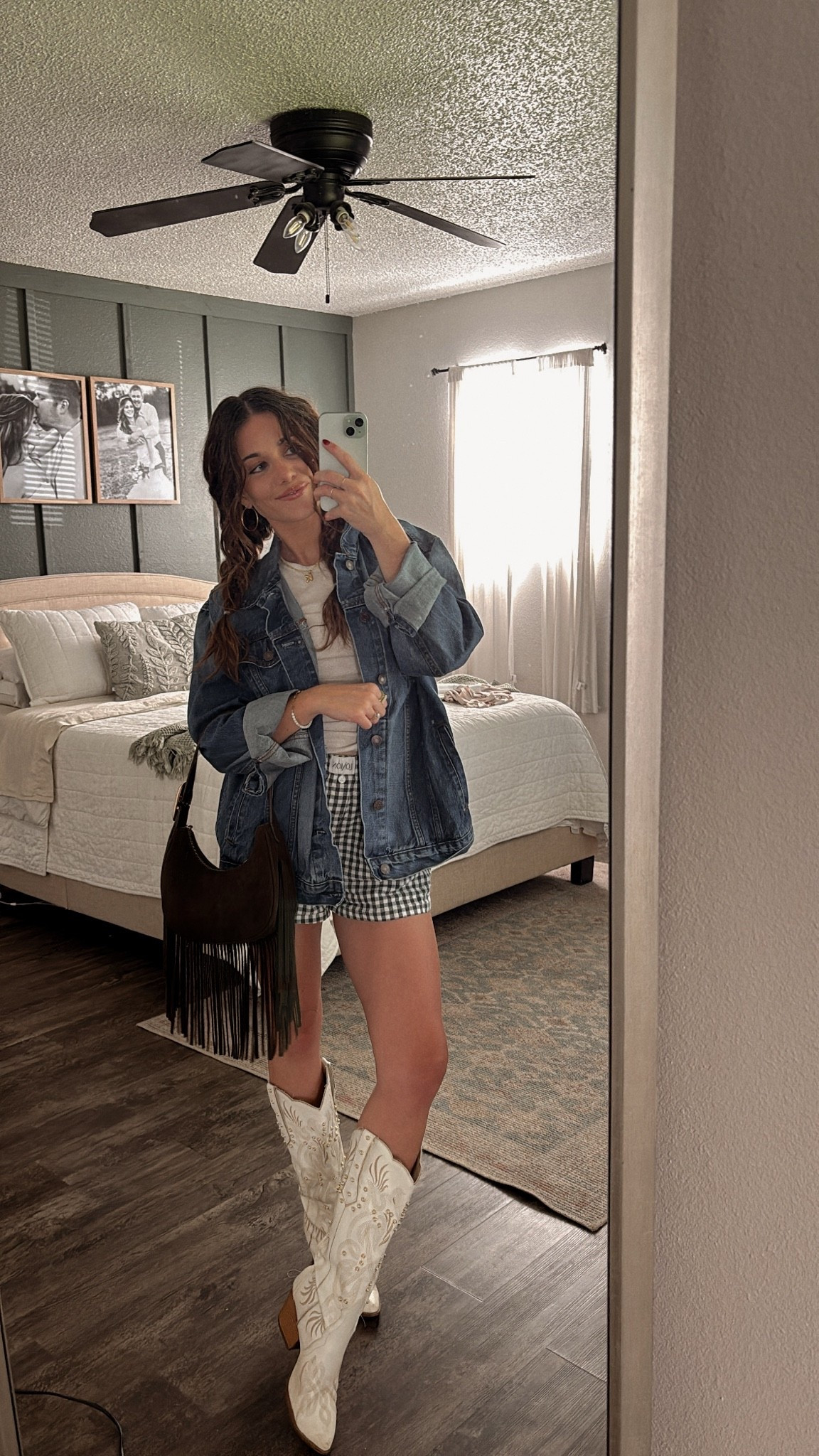 Boxer shorts & an oversized denim jacket 👌🏼

#LTKgrwm #LTKdayinmylife #LTKmomlife