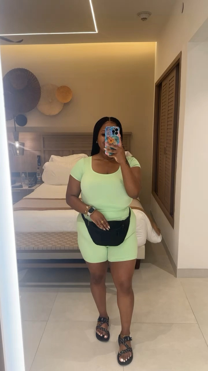 Excursion day outfitgrew

#LTKPlusSize #LTKMidsize #LTKActive