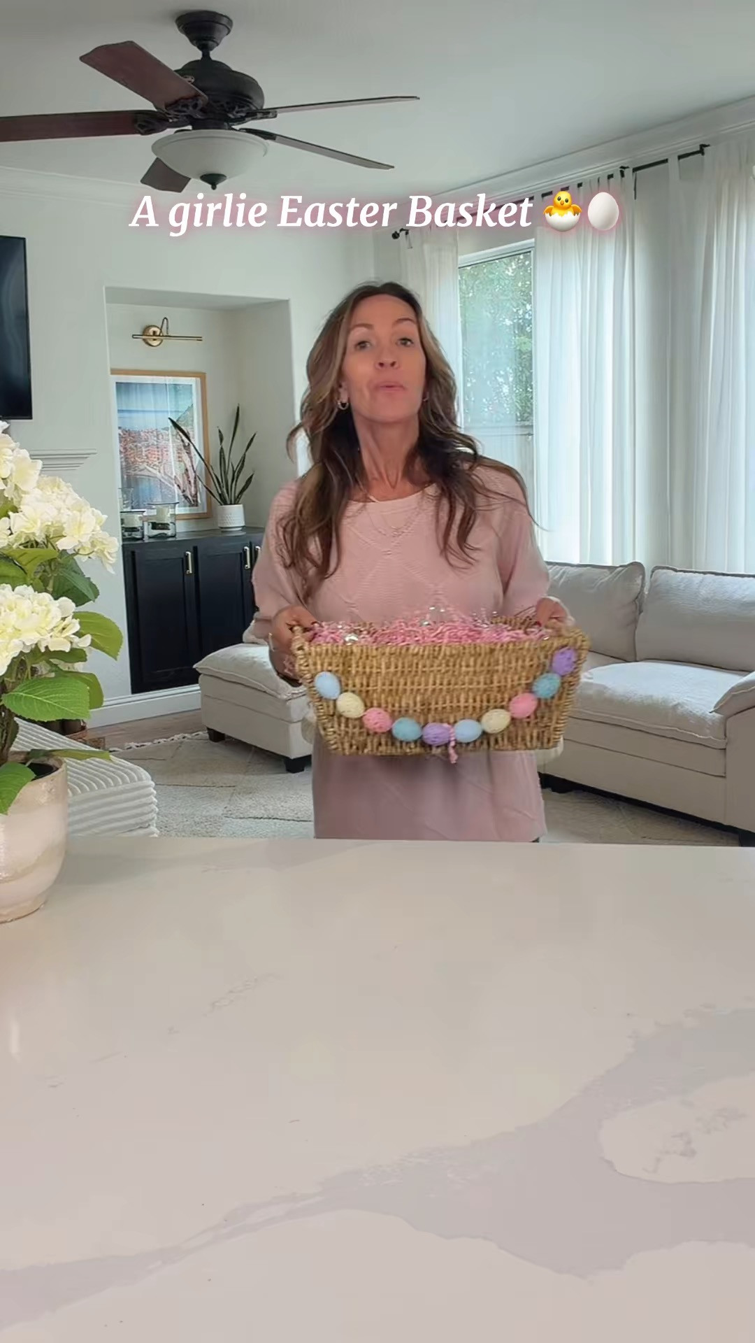 Fun and affordable girlie Easter Basket ideas. You can pick 1 or some of all! 

 #easterbasket #easterbasketideas #teengirl #easter #giftbasket