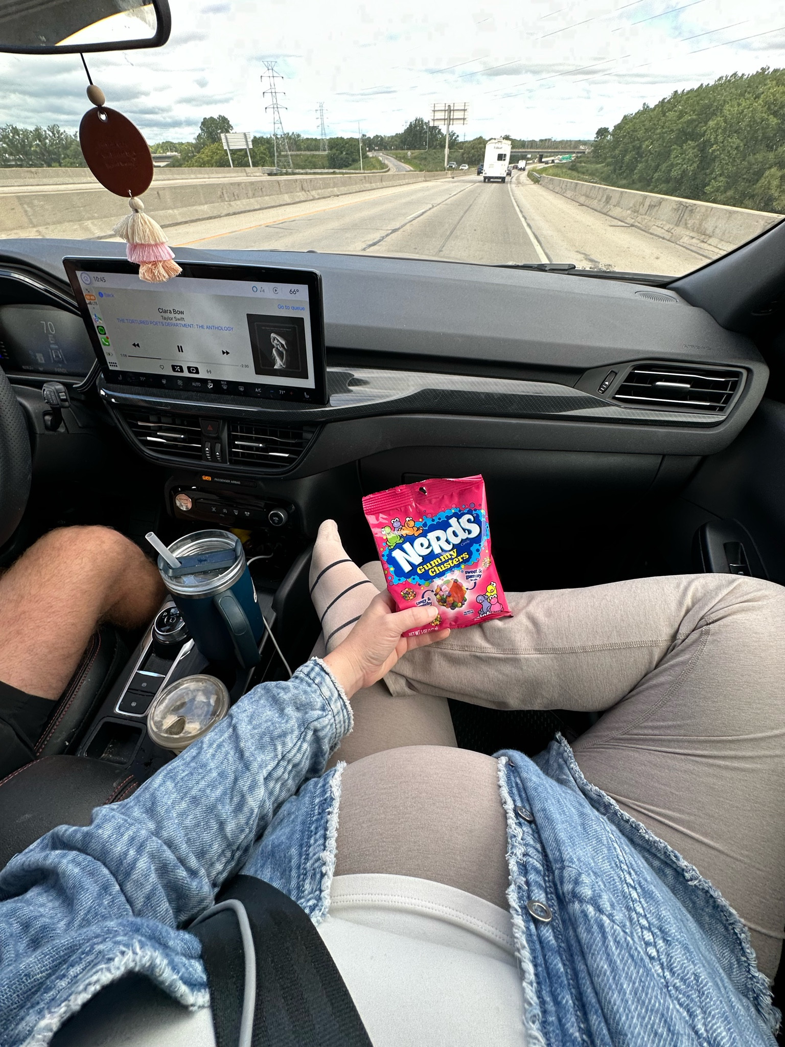 The perfect road trip outfit! (Pregnant or not 🤪) 

#LTKMidsize #LTKBump #LTKTravel