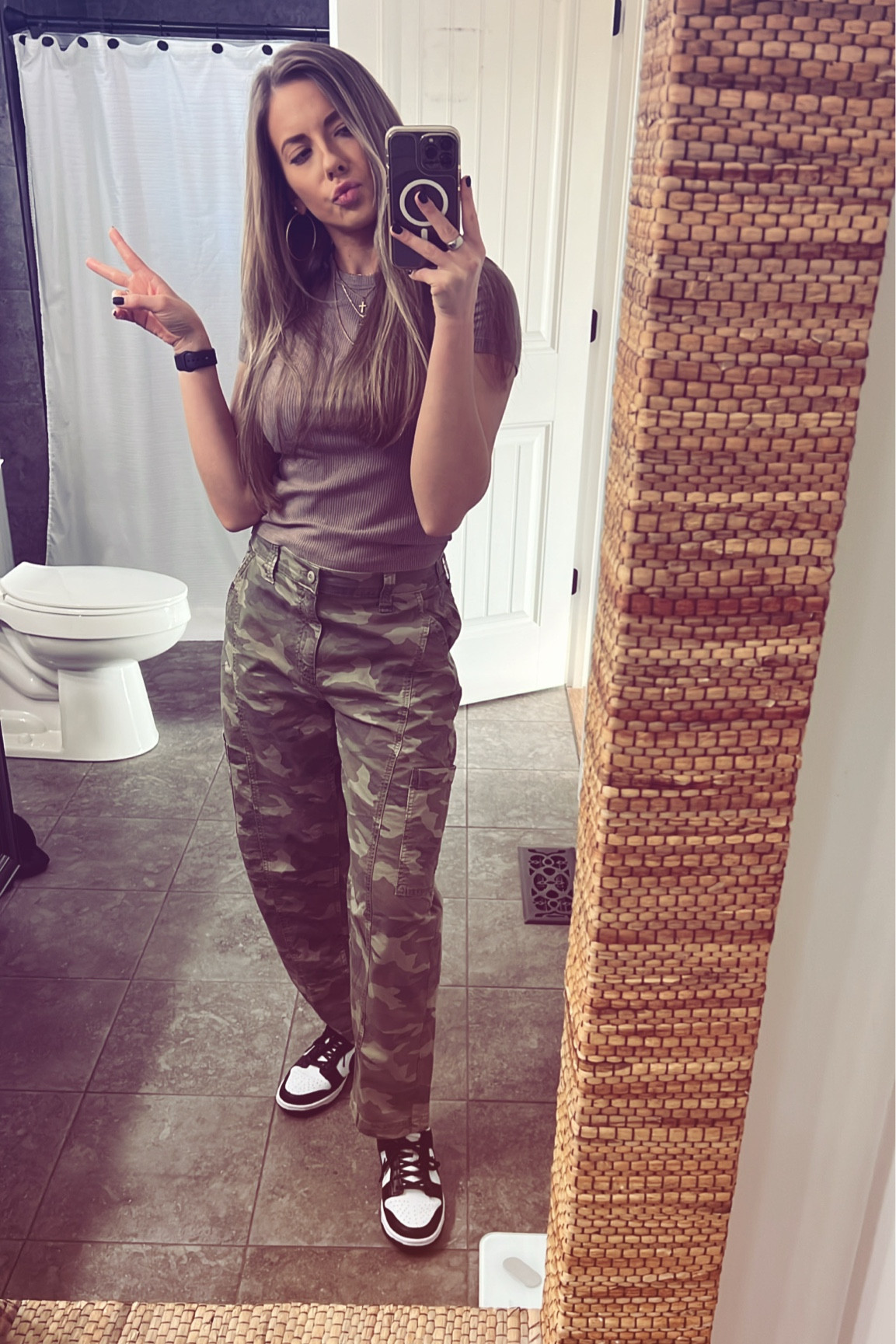 Trendy outfit 🫶🏼 #outfits #fyp #trendy #style #casualoutfit 

#LTKStyleTip #LTKU #LTKMostLoved