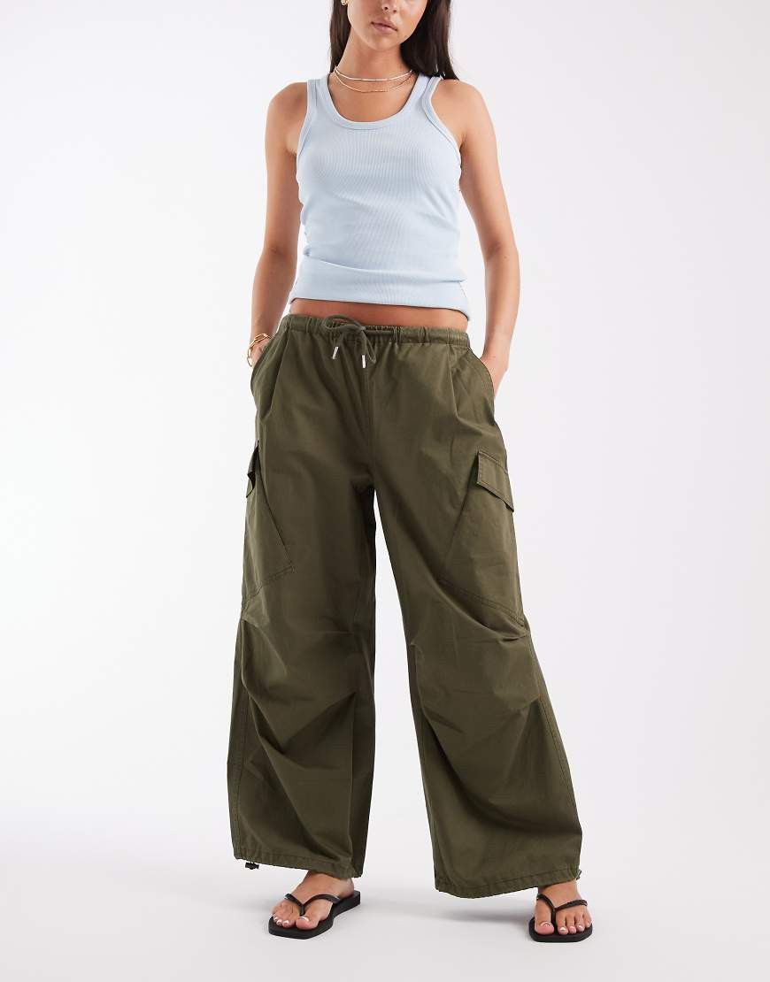 ASOS DESIGN parachute cargo pants in khaki-Green | ASOS (Global)