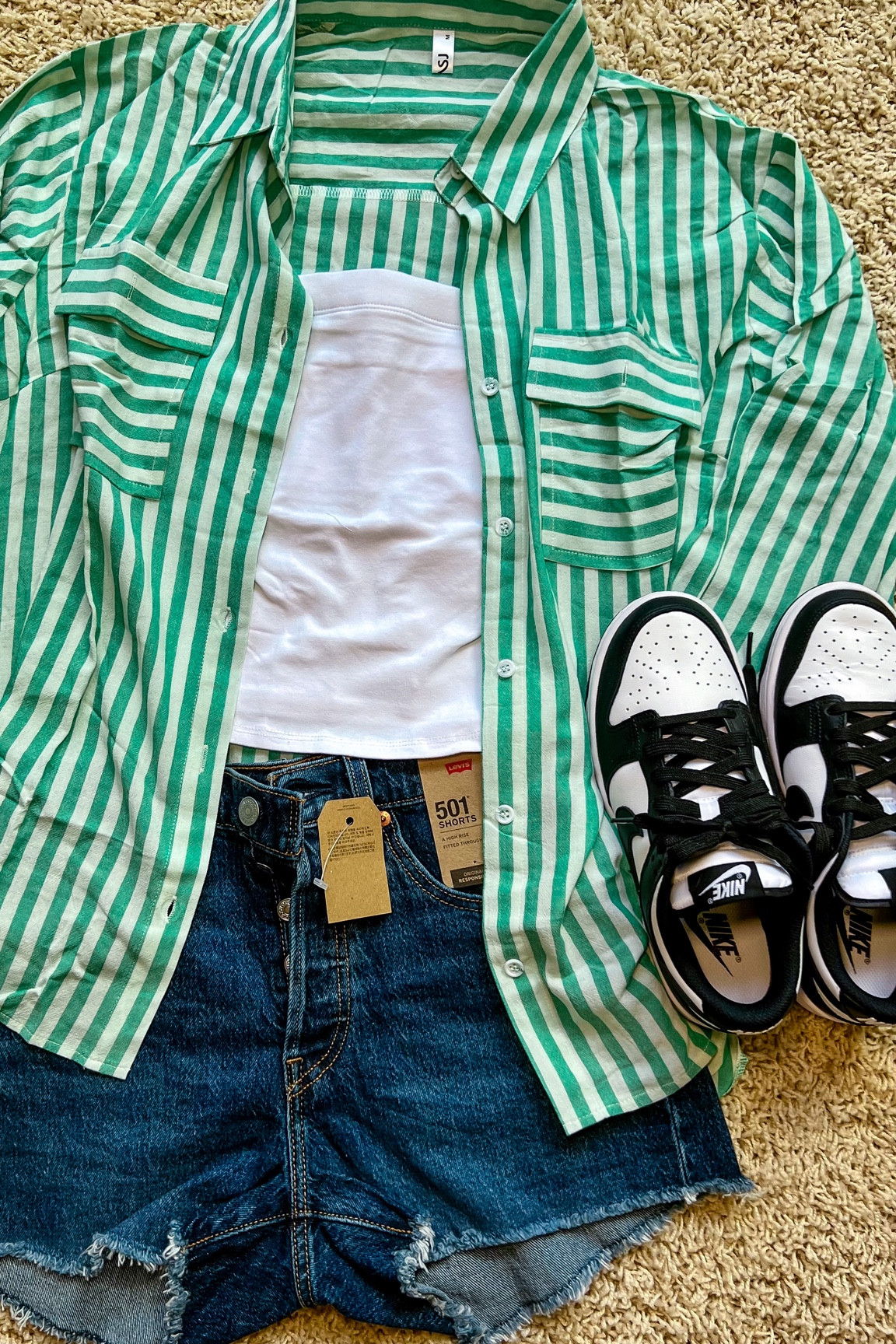 I’m so obsessed with this outfit I found on Walmart! @shop.ltk #liketkit
#WalmartPartner #ad @Walmart 