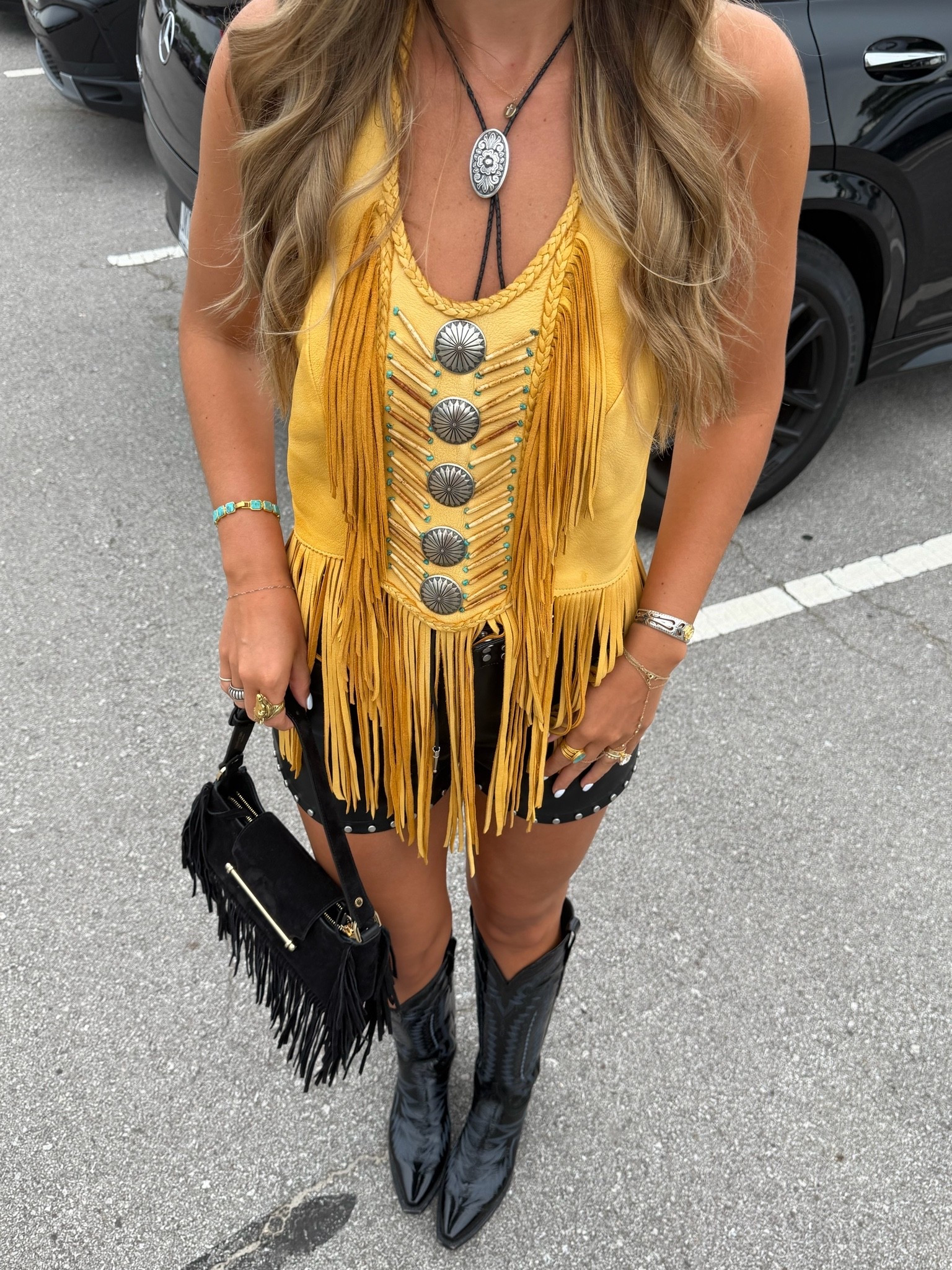 what i wore to ella langley concert! bolo a from november maker (linked similar) and top is vintage (linked the exact listing i got it from on ebay)

country concert outfit

#LTKootd #LTKgrwm #LTKTall