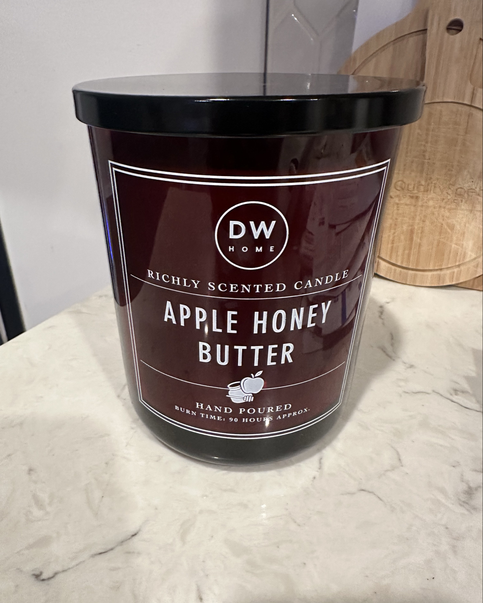 Falling for all the cozy vibes 🍂🕯 Honey Apple Butter candle from HomeGoods + these cute pumpkins + fall leaves = instant autumn mood in my space. Everything linked so you can recreate the look in your own home 🍁✨

#LTKHome #LTKSeasonal