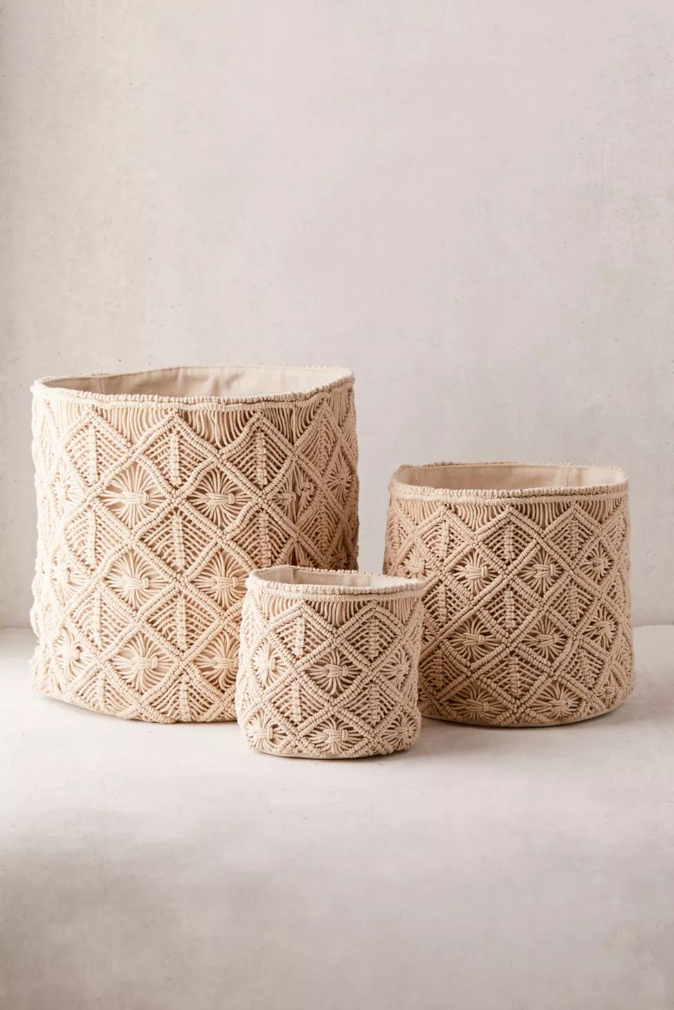 Macramé Rattan Catch-All Basket | Urban Outfitters (US and RoW)