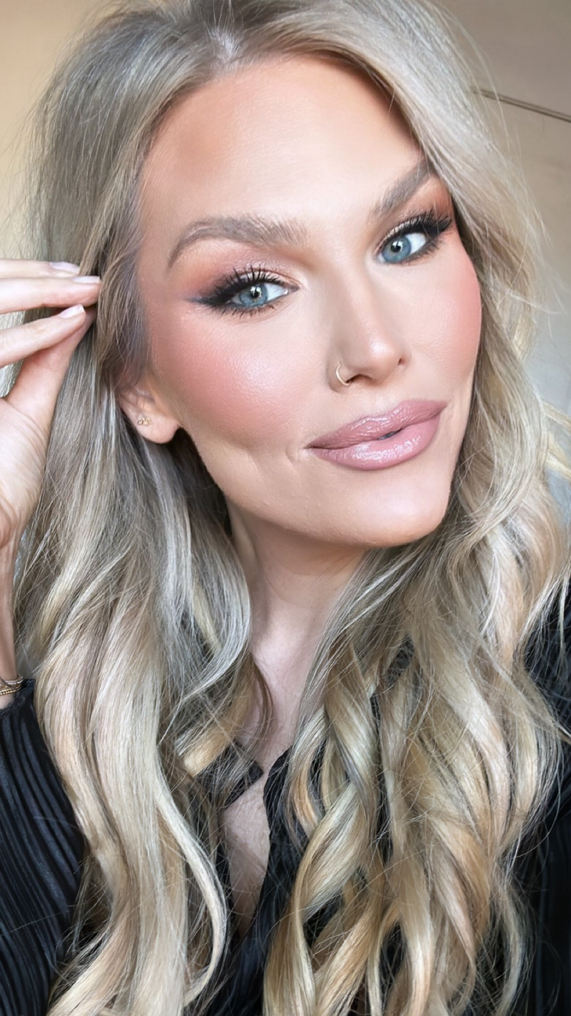 Date night makeup Lewk! Some new products I loved! Date night makeup is my fav😍

#LTKstyletip #LTKSpringSale #LTKbeauty