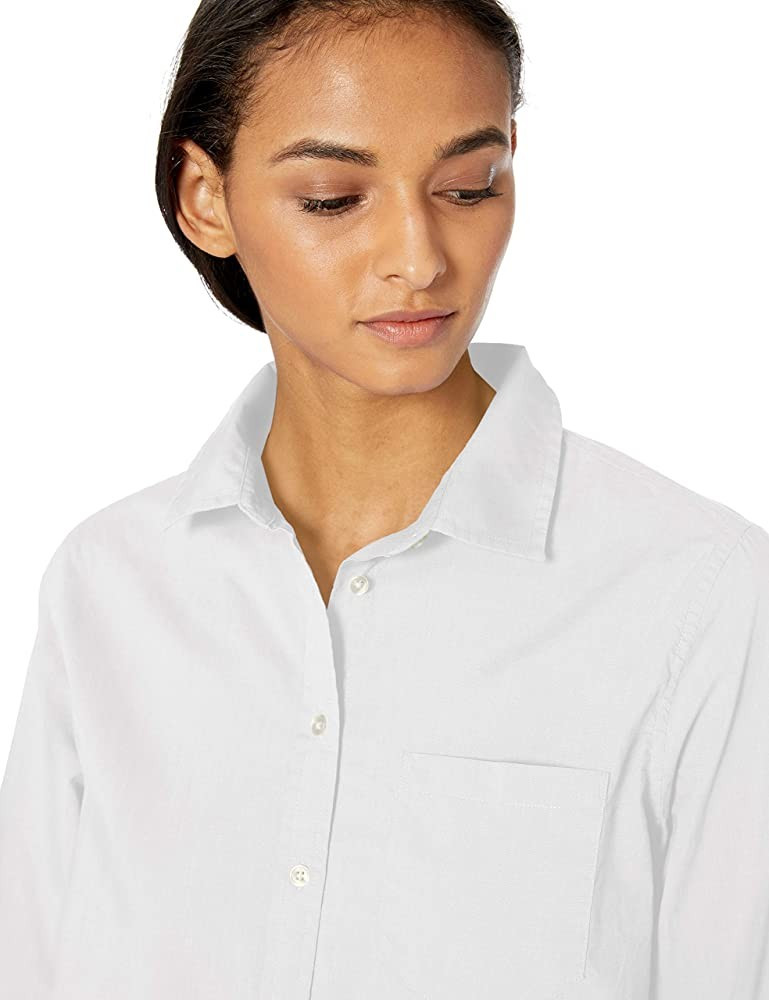 Amazon Essentials Women's Classic-Fit Long Sleeve Button Down Poplin Shirt | Amazon (US)